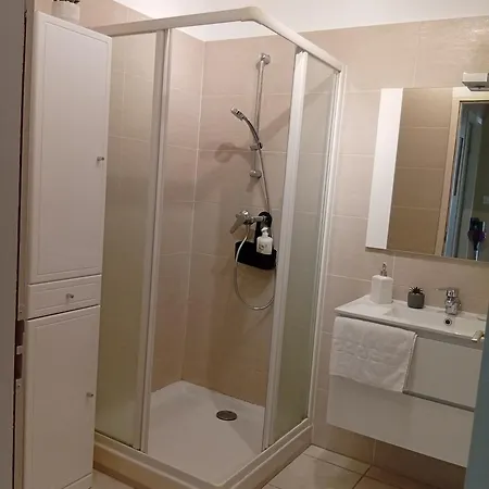 Апартаменты T2 *